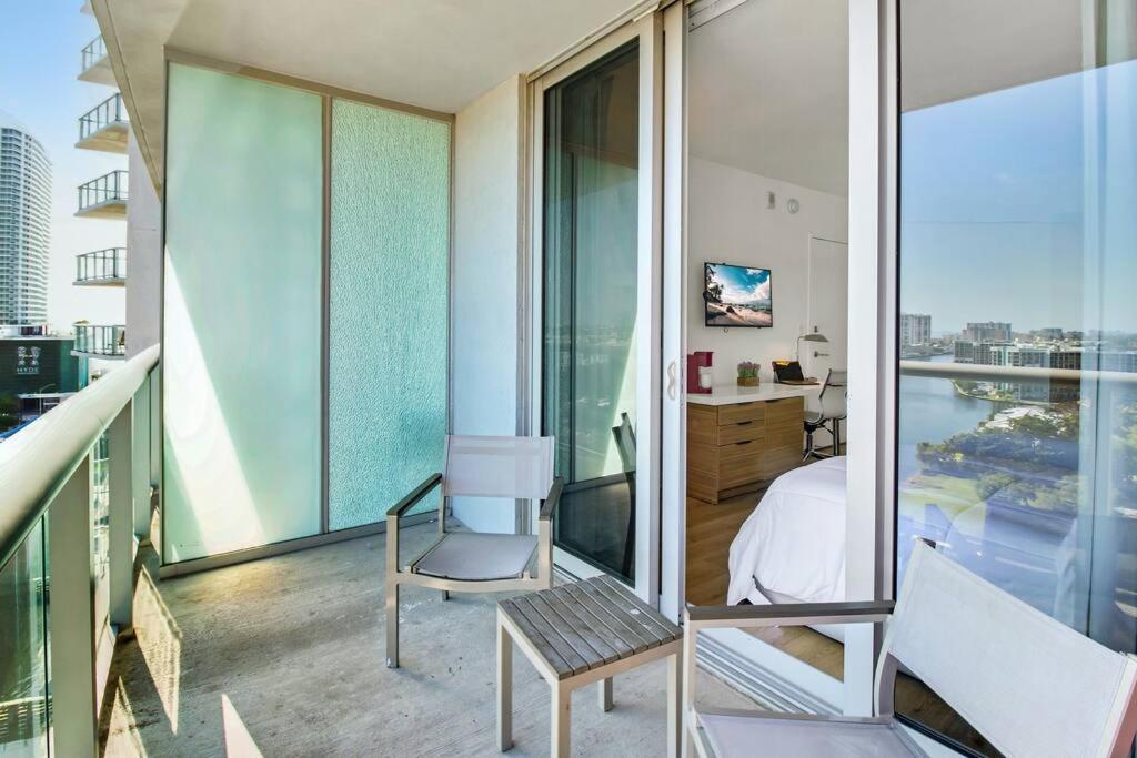 2BR 2Bth Hallandale Beach Miami Ft Lauderdale FL Exterior foto