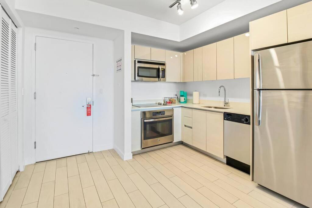 2BR 2Bth Hallandale Beach Miami Ft Lauderdale FL Exterior foto