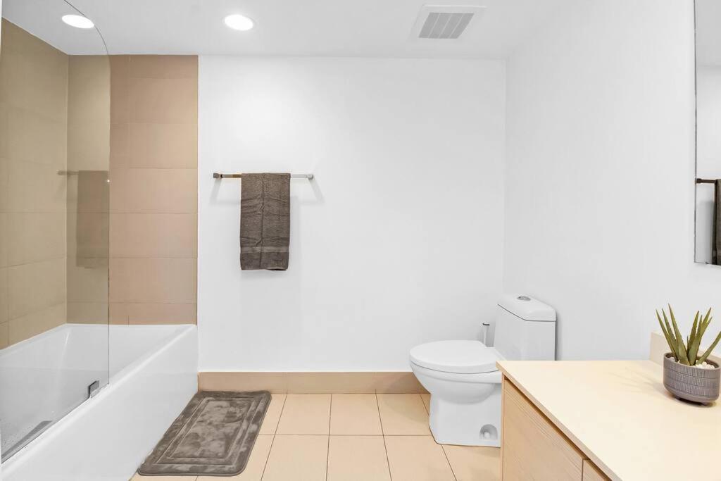 2BR 2Bth Hallandale Beach Miami Ft Lauderdale FL Exterior foto